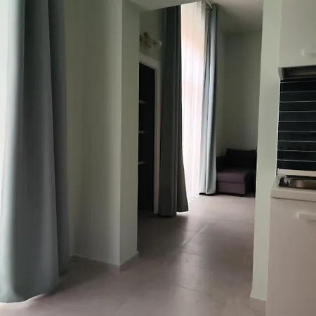 Mistral130 Apartment *