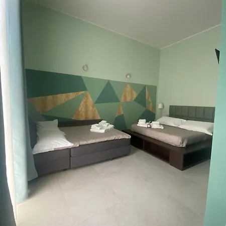 アパート Mistral130 バーリ